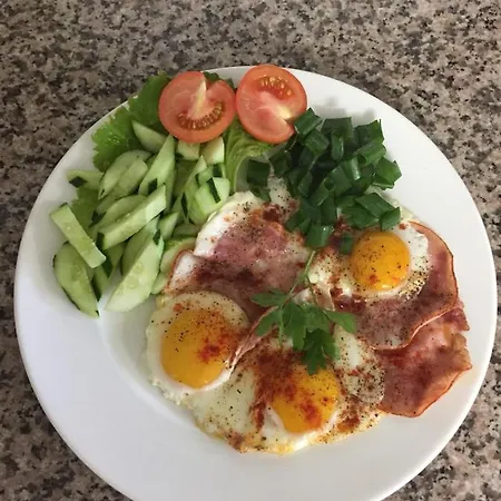 Alnus Affittacamere 3*